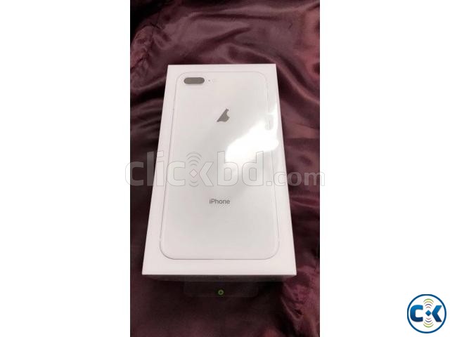 Intact Iphone 8 Plus 64GB Silver Color with Apple money rece large image 0