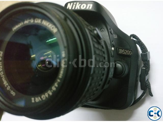 Nikon D5200 with 18-55mm VRII Kit Lens large image 0