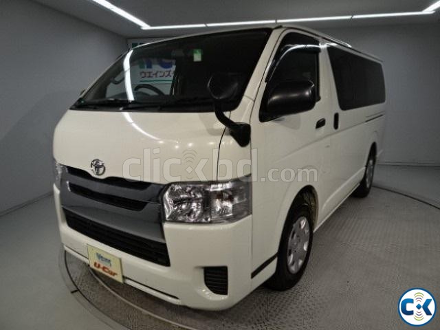 Toyota Hiace GL White 2015 large image 0
