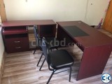 Office desk set with chair