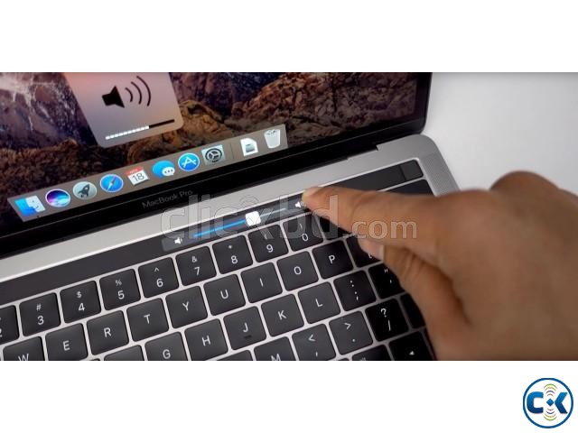 MAC BOOK PRO 2018 256GB I5 with touch bar large image 0