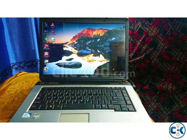 Toshiba Laptop Intel Celeron 2.16GH 2 GB RAM 15.4 inch large image 0