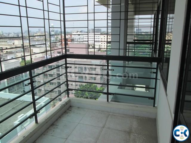 1727sft Flat for sale at Banani Block-F. large image 0