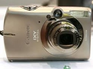 Canon IXY 2000 IS almost new digital camera