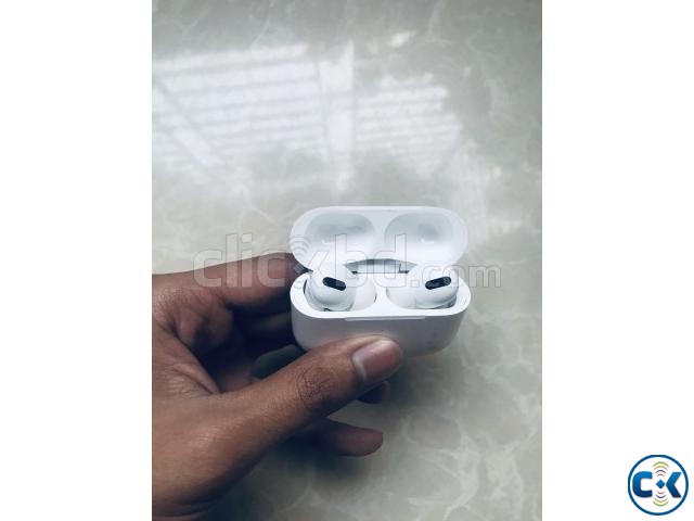 Apple Airpods pro large image 0