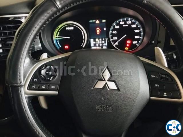 Mitsubishi Outlander 2014 Hybrid large image 2