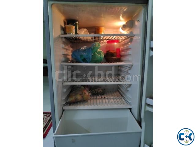 Walton refrigerator 20cft. large image 2