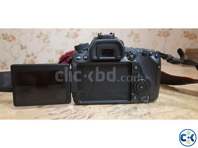 Canon EOS-80D 18-135mm lens included  large image 2