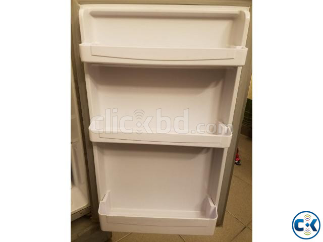 General fridge deep freezer 195 litter large image 3