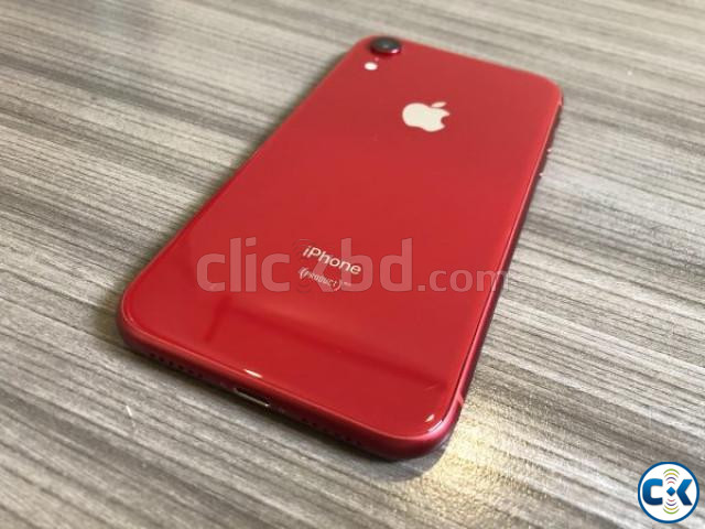 iPhone XR 128GB Red Health 100 large image 1