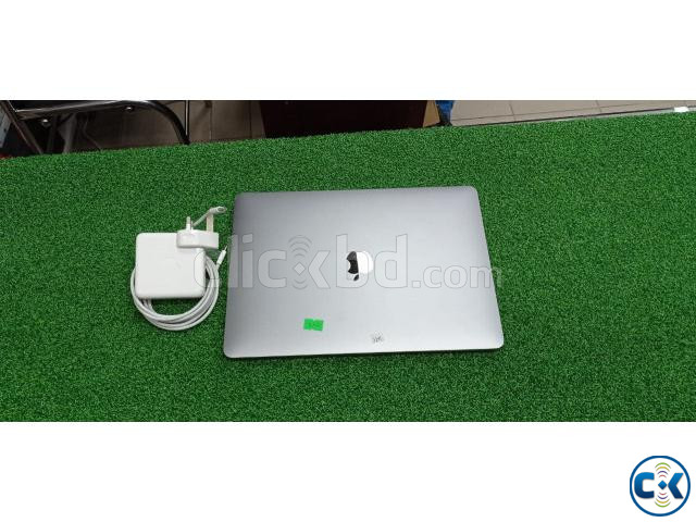 Apple MacBook Pro A1708 13 256GB Intel Core i5 large image 1