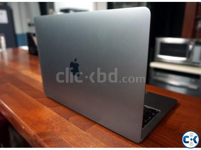 Apple MacBook Pro A1989 13.3 inch 256 GB Intel Core i5 8th large image 0