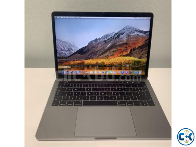 Apple MacBook Pro A1989 13.3 inch 256 GB Intel Core i5 8th large image 1
