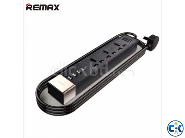 Remax 3 Power Socket Multiplug and 4 USB Port 1.8m Cable large image 1