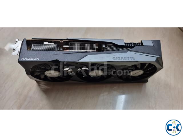 GIGABYTE AMD REDEON RX 6800 GRAPHICS CARD large image 3