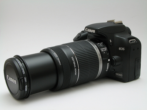 Eos 1000D Canon 55-250 IS 8 GB SD only 30000 large image 0