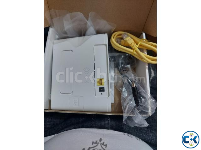 Huawei B311As-853 4G Sim Supported WIFI Router with Lan port large image 2