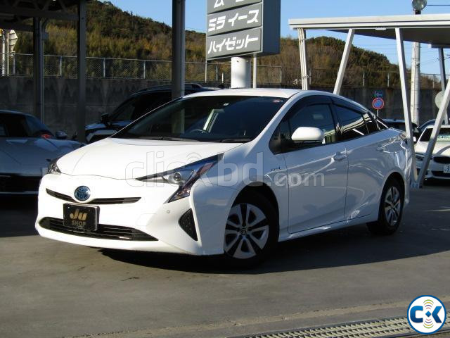 Toyota Prius S Package 2018 large image 0