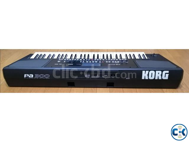 KORG PA 300 61 keys Professional Arranger Keyboard PIANO large image 3