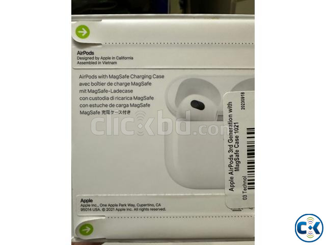 Apple Airpods 3rd Gen New Intact USA large image 4