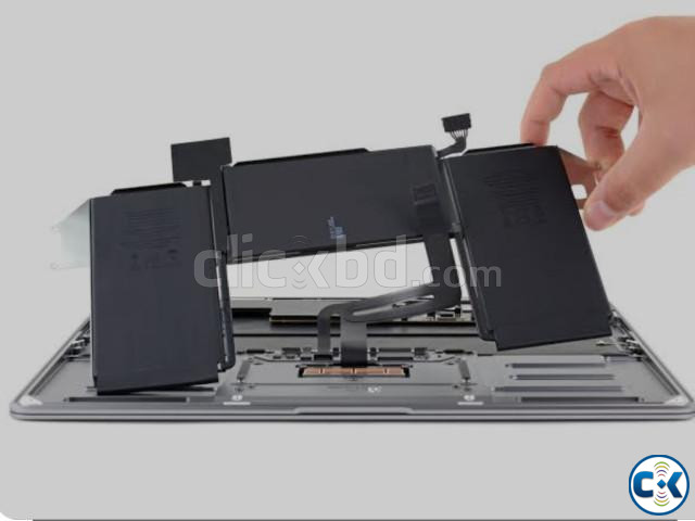MacBook Pro MacBook Air Liquid Damage Logic Board Repair large image 0