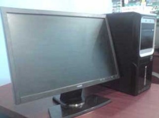 Intel PC With 19 LCD Monitor 320GB Hard Disk