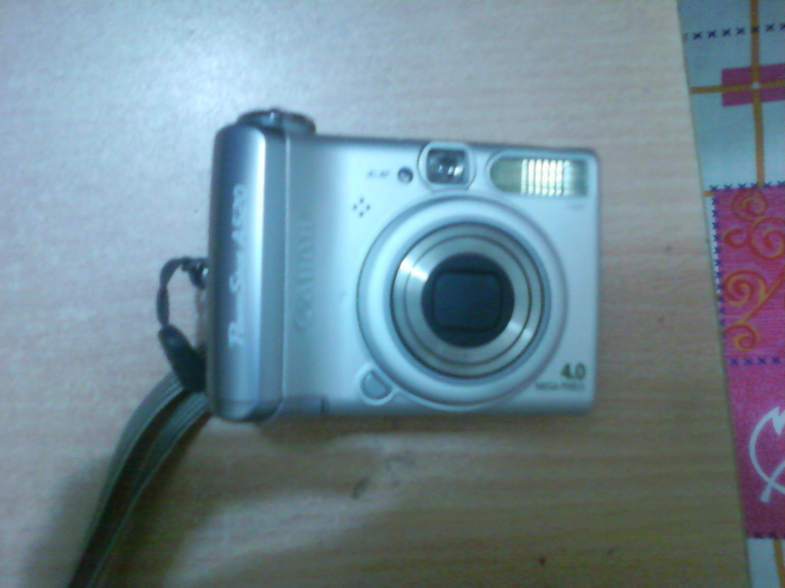 A CANON 520 model camera for sell large image 0
