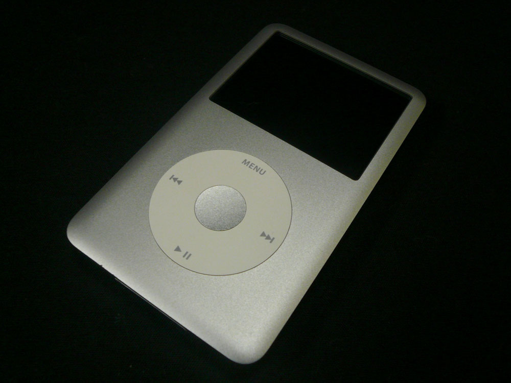 Classic Ipod 160GB silver with Dock large image 0