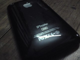 iPhone 3gs 32GB with al accesories