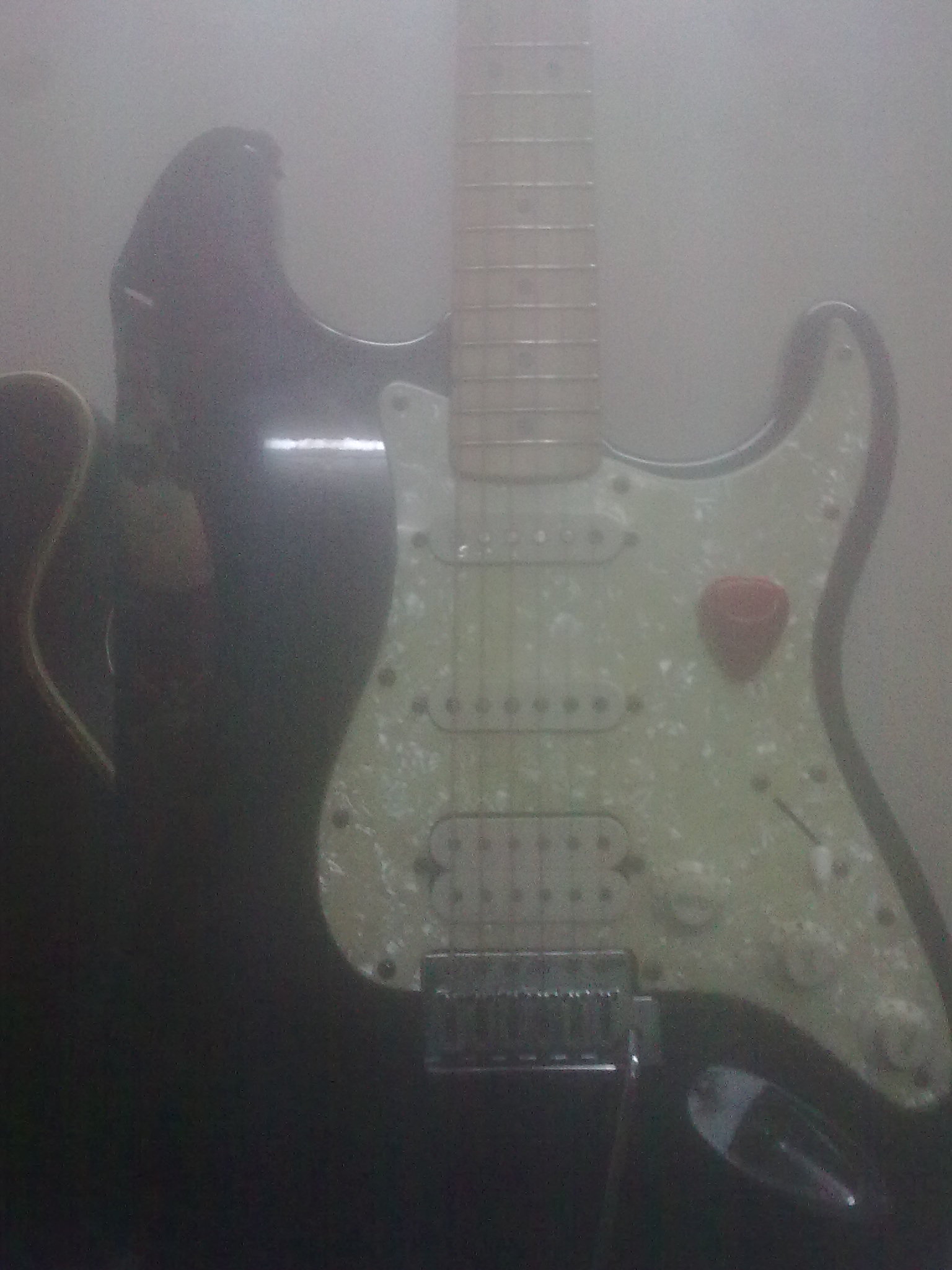 Fender squier stratocaster The price is negotiable  large image 0