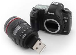 Canon EOS 5D Mark II 21MP DSLR Camera large image 0