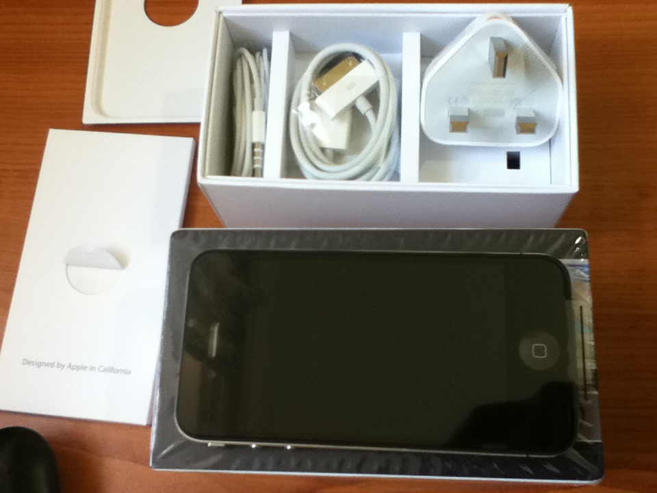 Iphone 4 16GB for sell ASAP large image 0