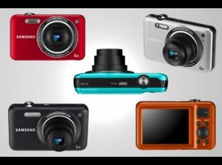 Brand New Samsung ES75 Digital Camera 14.2 5X ZOOM 