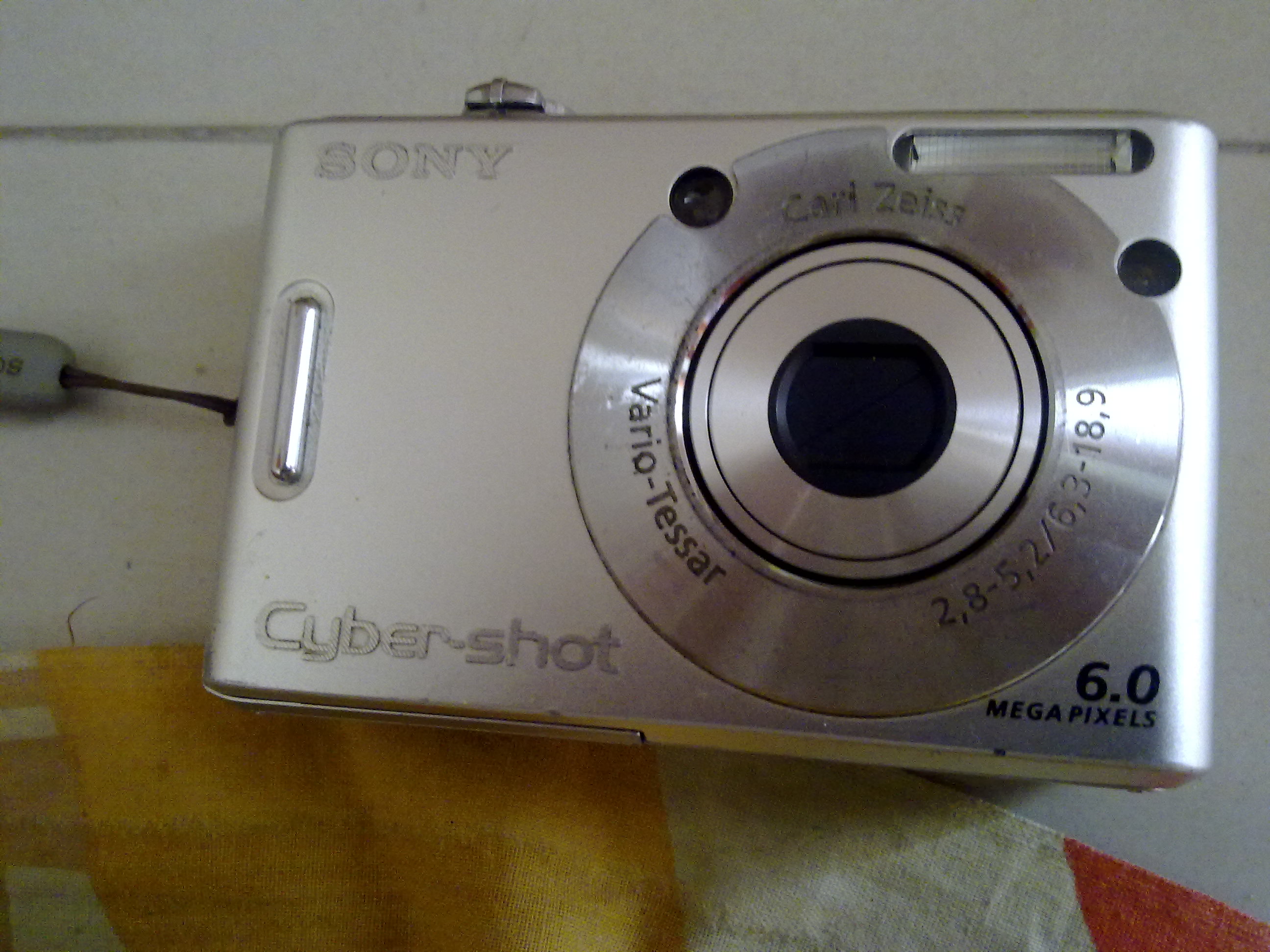 sony cyber shot camera 6 mp at really cheap price large image 0