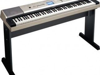brand new Yamaha YPG-535 Keyboard Package with Portable Gran