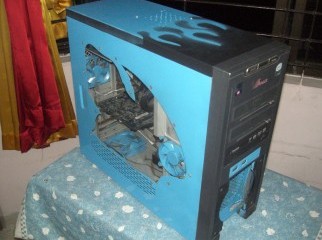 AFFORDABLE GAMING DESKTOP MONITOR WITH MODIFIED CASING