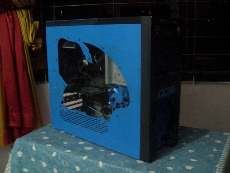 AFFORDABLE GAMING DESKTOP MONITOR WITH MODIFIED CASING large image 1