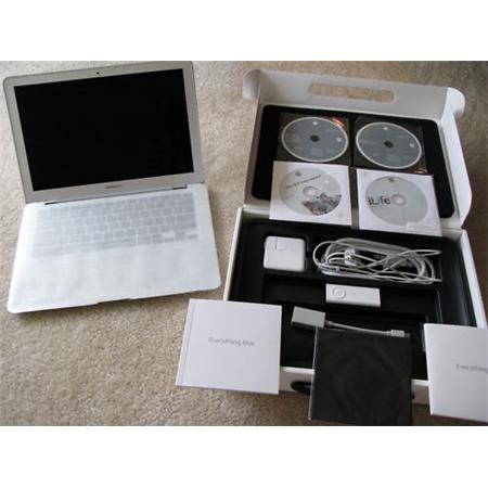 Apple MacBook Air MC969LL A 11.6-Inch Laptop Newest Version large image 0