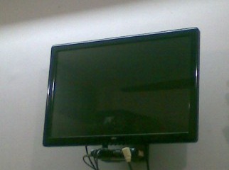 Fujitsu 22 Wide LCD TV Monitor