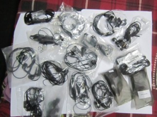 All original Charger Headphone datacable memory card 