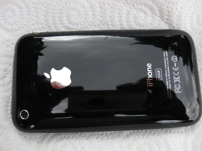 iphone 3gs factory unlocked 32 gb black large image 0
