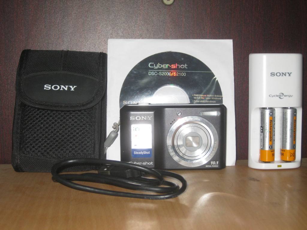 Sony CyberShot Digital Camera 10.1 Megapixel large image 1