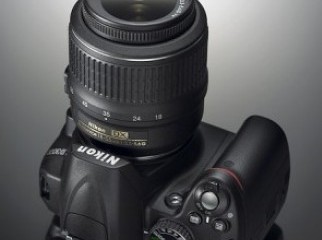 Nikon D3000 01912311351 with free 70-200 zoom lense