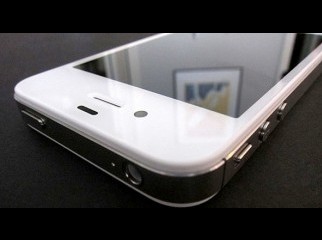Brand New iPhone 4S White Factory Unlocked 3 Mins Talk Time