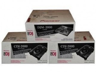 2x Pioneer CDJ-2000 1x DJM-2000 mixer flight case..