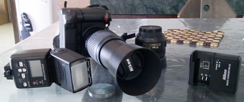Nikon D60 Nikon 35mm Prime lens Nikon 55-300mm etc. large image 3