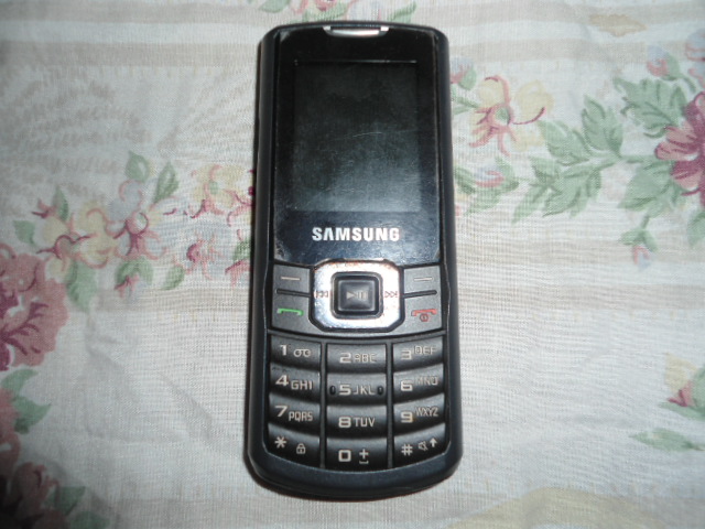 Samsung GT-E2130 large image 0