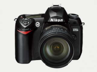 Nikon D70S