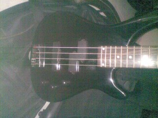 CAG by starsun bass guitar wid 1 year nd 9 months warranty