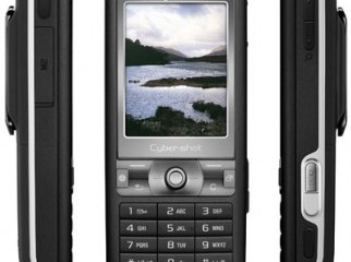Sony Ericsson k800i...... very fresh